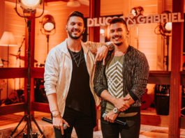 Invasão de Privacidade que leva o nome do dvd é o primeiro single escolhido pela dupla.